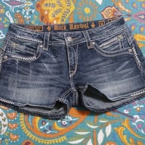 ROCK REVIVAL SHORTS 31